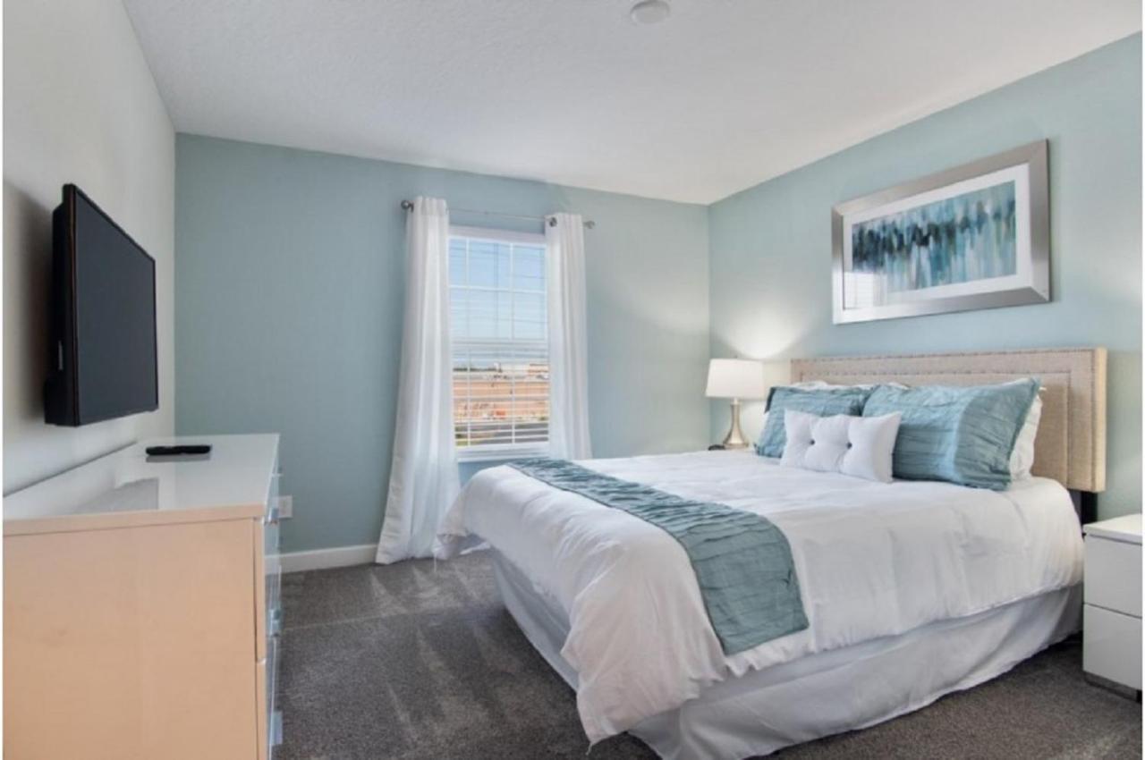 Four-Bedroom Townhome Davenport Exteriör bild