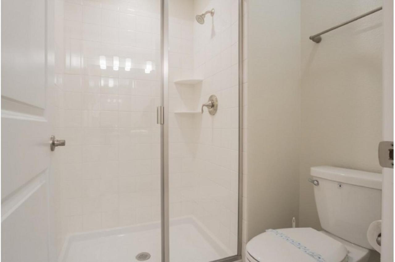 Four-Bedroom Townhome Davenport Exteriör bild